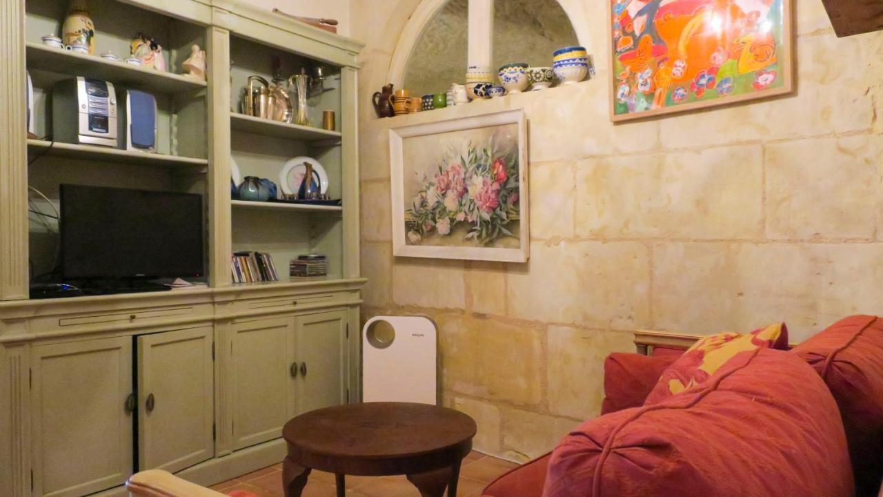La Cave De L'Eperon Bed & Breakfast Trôo Eksteriør bilde